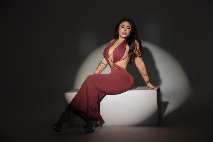 Noa guapisima, culona y tetona novedad por Triana