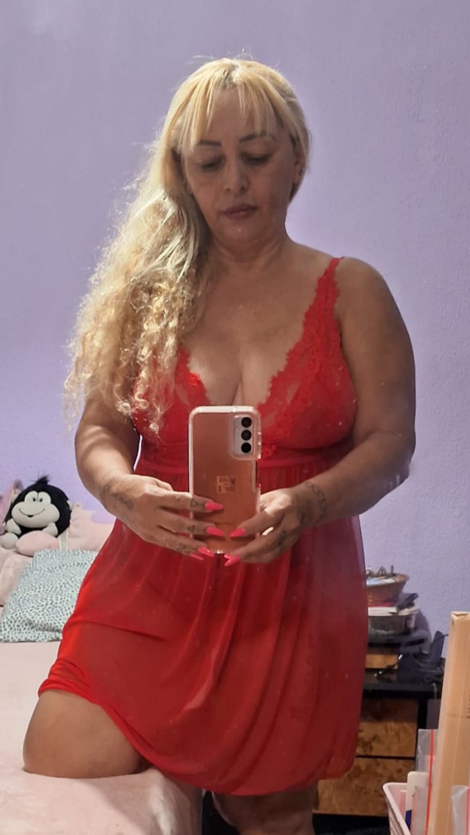 Elena mujer madura