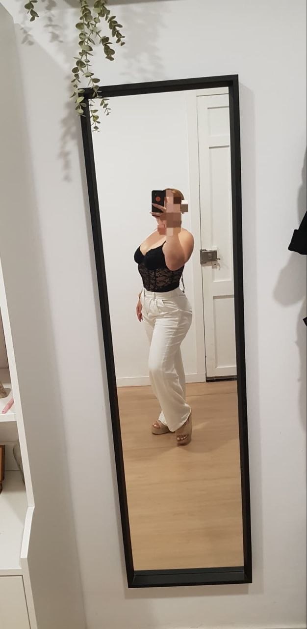 LAURA LA COLOMBIANA MAS ARDIENTE, 24H RUBIA