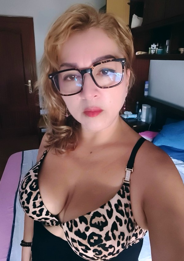 NOVEDAD MADURITA SEXI MASAJISTA ERÓTICA