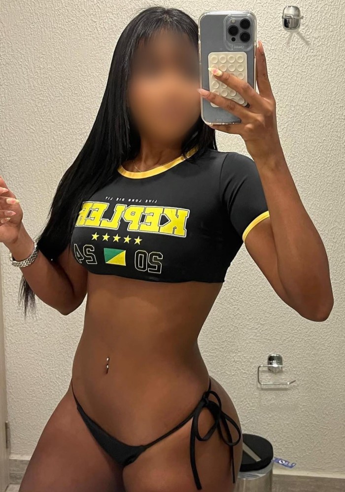DOS POLVOS POR 50€ COMPLACIENTE VOLCAN DE SEXO VIP