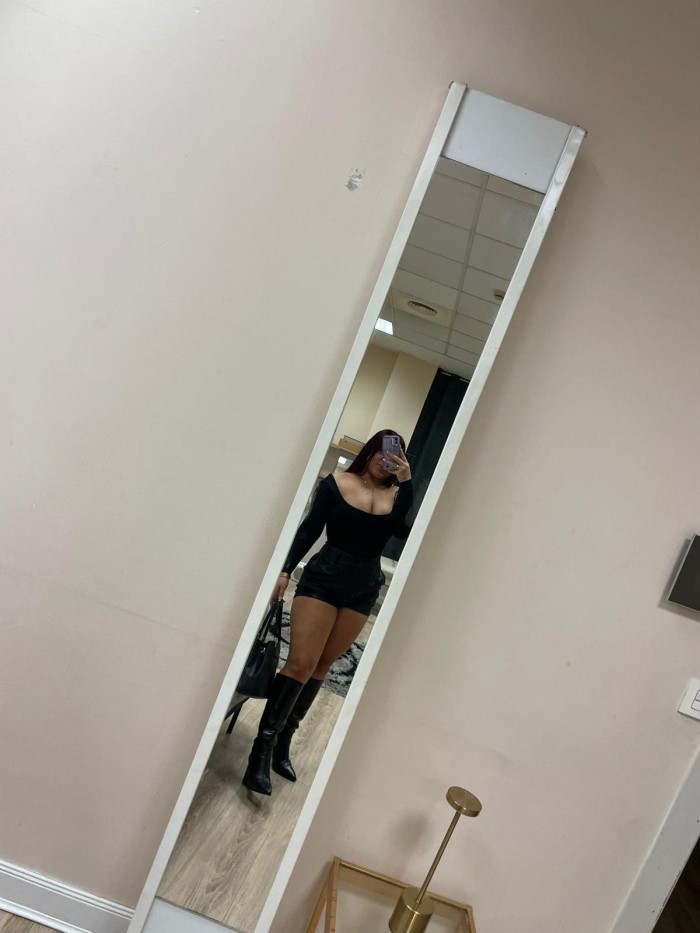 EN CALLE CIDACOS ARDIENTE SENSUAL APASIONADA DIOSA DEL SEXO