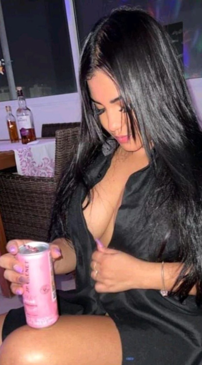 ALONDRA , LA NALGONA MAS TRAVIESA DESDE COLOMBIA