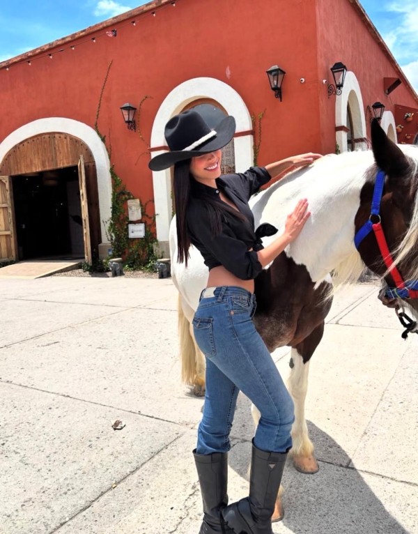 Chica de lujo latina nueva en la isla
