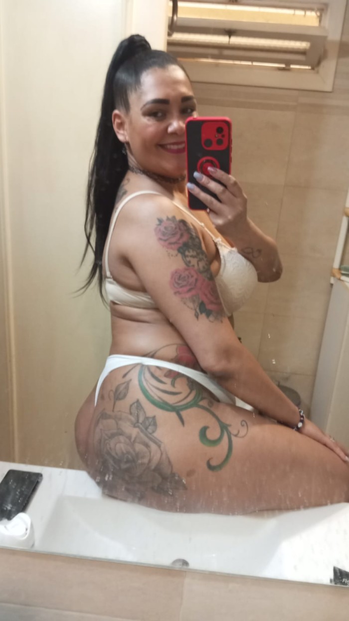 LUJURIOSA MORBOSA Y COMPLACIENTE ADICTA AL PLACER