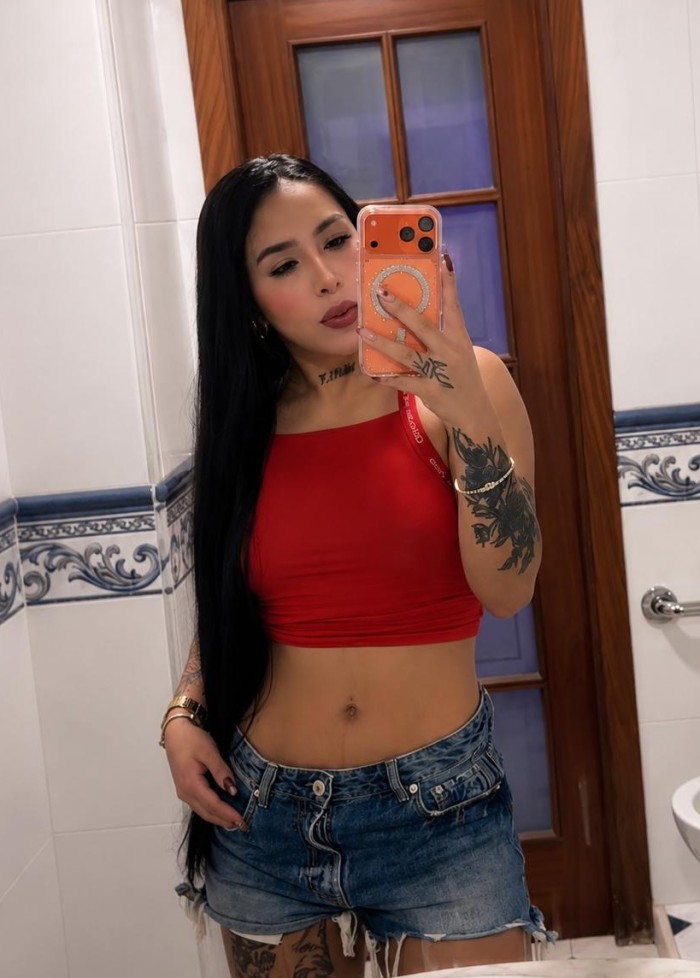 ADICTA A FOLLAR Y FIESTERA 24HRS
