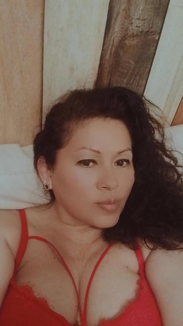 SOY ALICIA, PERUANA ARDIENTE HECHA PARA TI