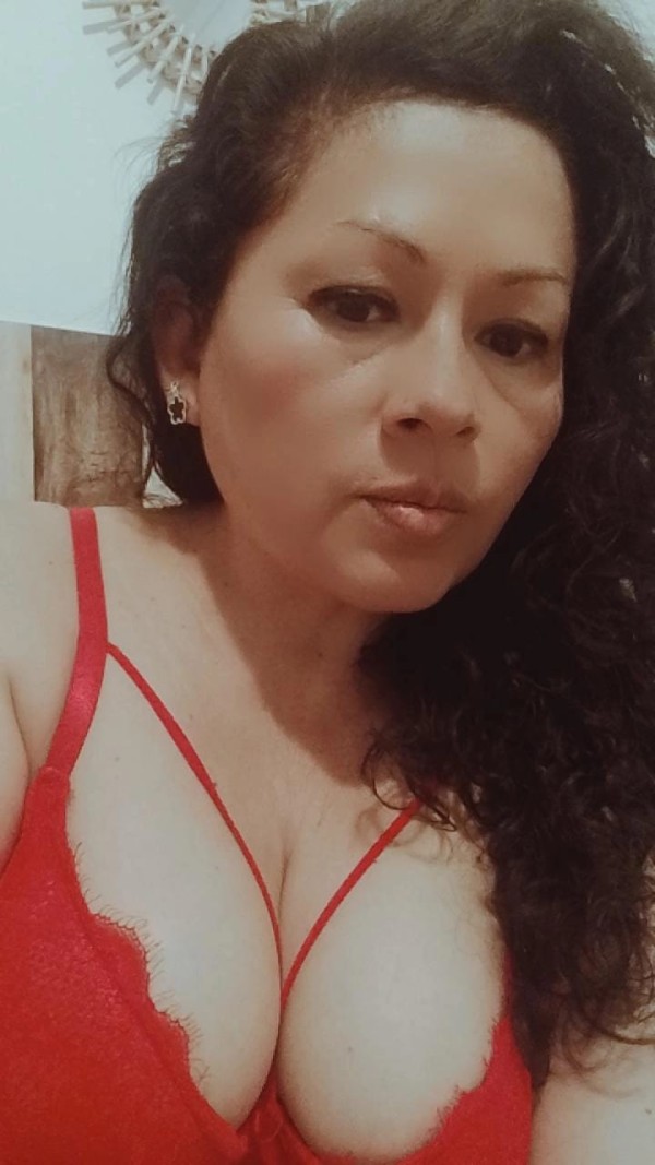 SOY ALICIA, PERUANA ARDIENTE HECHA PARA TI