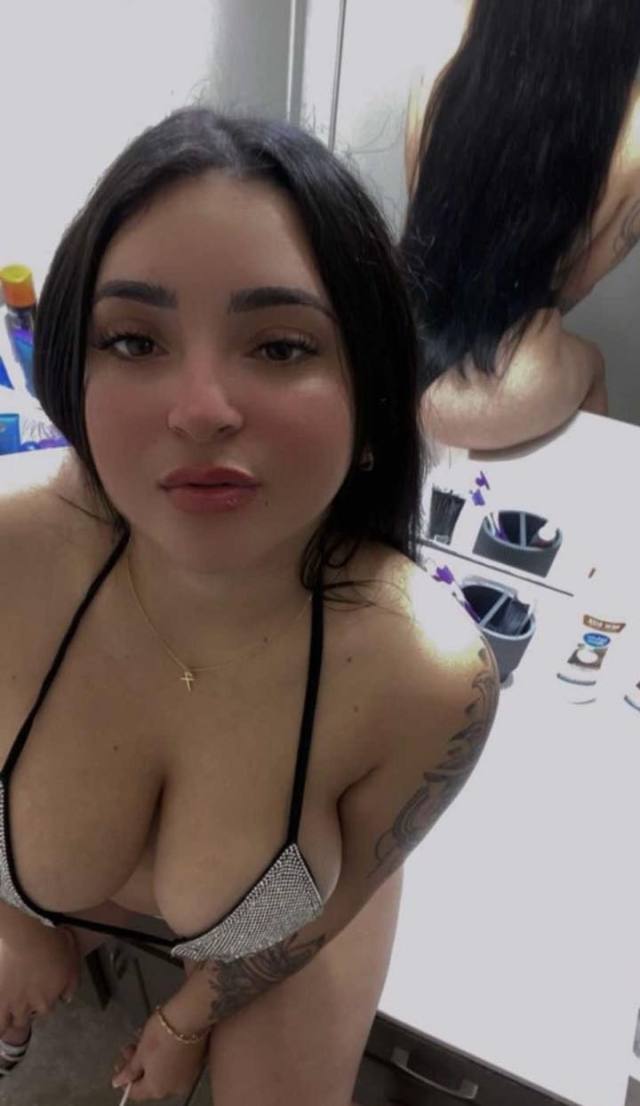 hola soy una chica joven de 23 años