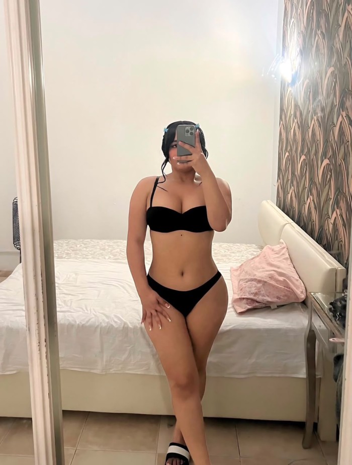 JOVENCITA IMPACTANTE Y SEDUCTORA EN ADEJE