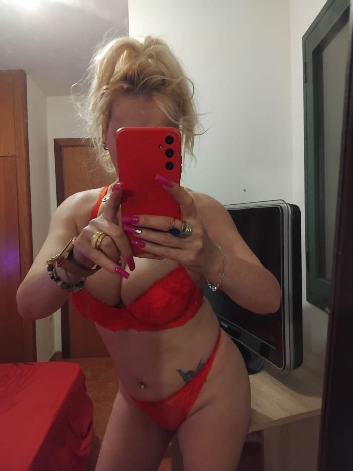 Claudia milf española de nuevo en igualada
