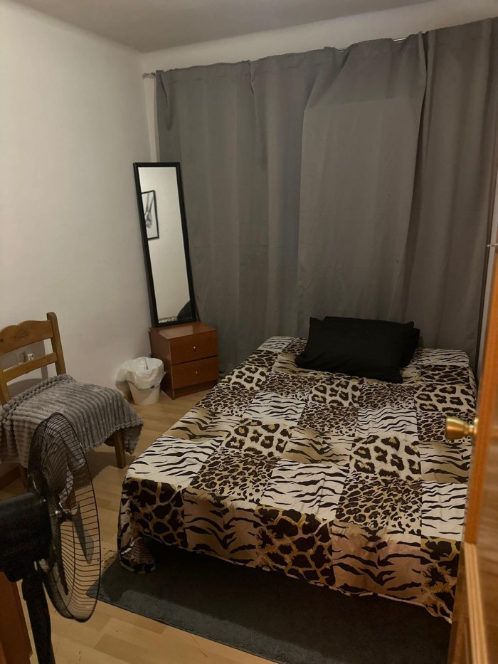 Habitación libre para hoy mismo en Figueres