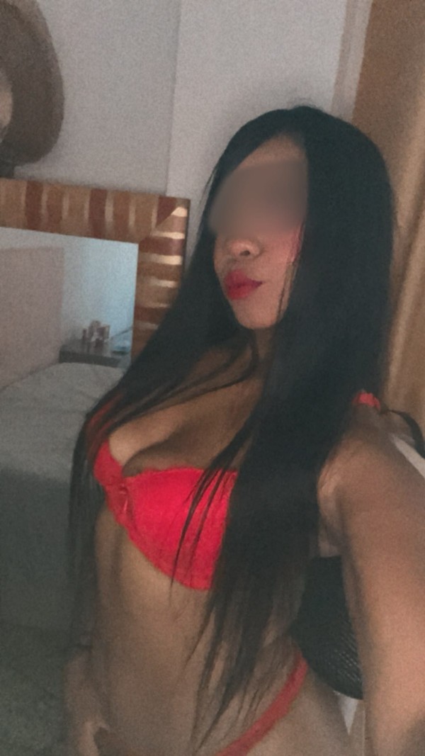 JOVENCITA TRAVIESA EXQUISITA ARDIENTE MUY COMPLETA