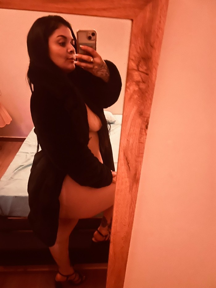 PAMELA LA CHICA DE TUS SUEÑOS A CABA DE LLEGAR