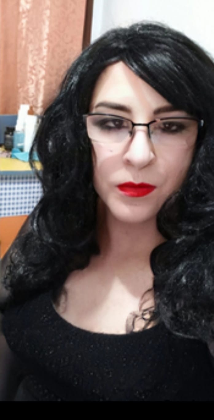 CROSSDRESS. TRAVESTIDO LEFERO  TU COCHE  BOIRO