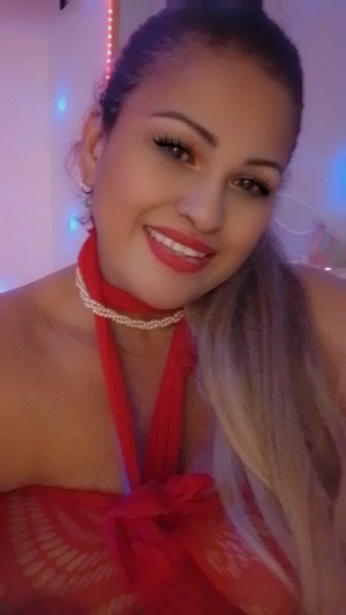 señora en la calle una putita en la cama 24/7