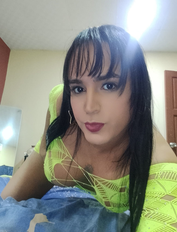 SAMANTHA, CARIÑOSA Y DIVERTIDA