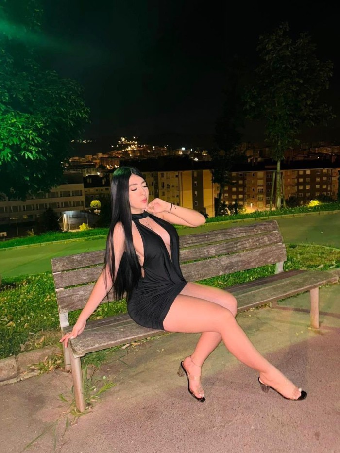 Ariana una sexy latina NOVEDAD