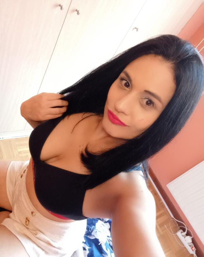 ¡¡¡NOVEDAD!!!latina exotica pocos días Pamplona