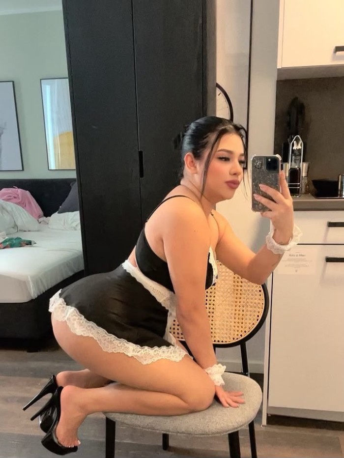 IMPLICADA CACHONDA LUJURIOSA DESEOSA DE PLACER