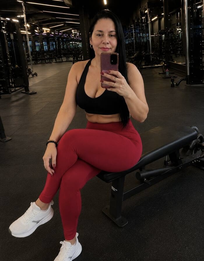 MUJER BELLA COLOMBIANA EN ALCUDIA 24H