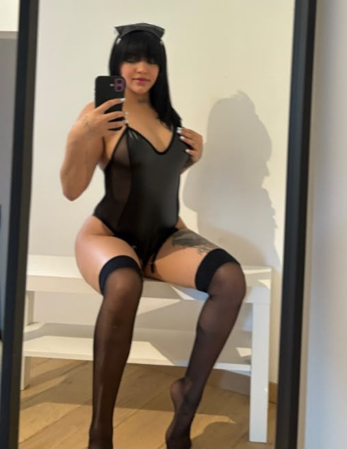SOFIA, FIESTERA CAÑERA HAGO DE TODO