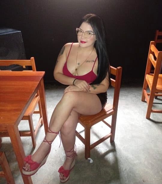 LUNA VENEZOLANA CALIENTE CON GANAS DE FIESTA