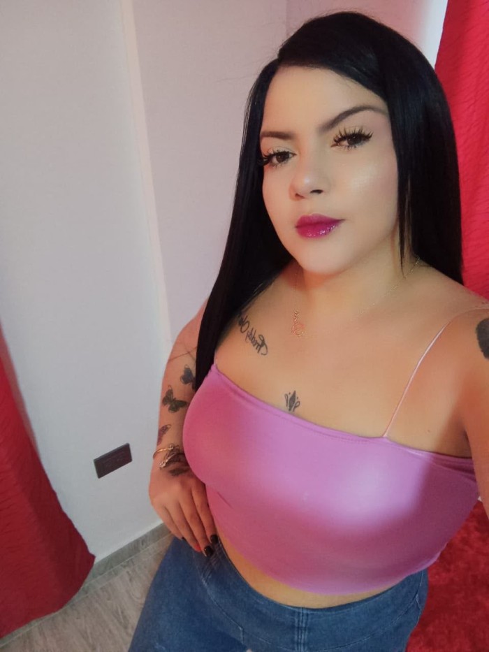 LUNA VENEZOLANA CALIENTE CON GANAS DE FIESTA