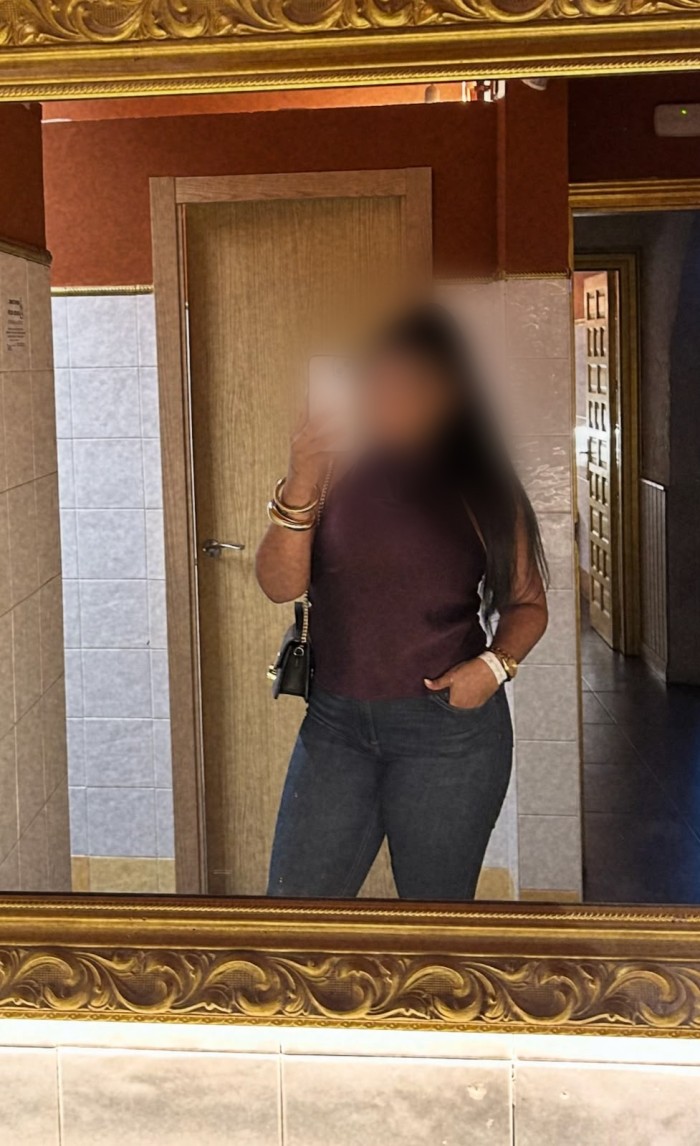 SEXY Y HERMOSA LATINA RECIEN LLEGADA A BILBAO