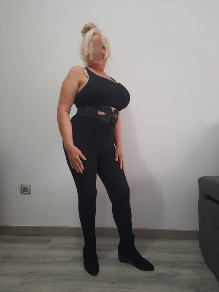 HERMOSA SENSUAL APASIONADA DESEOSA DE SEXO