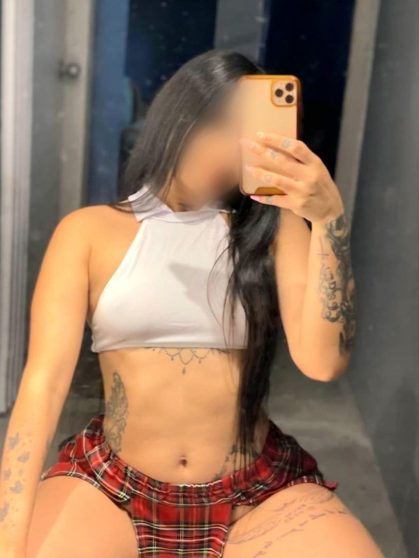 ✯ ✯ 20 AÑITOS ➔ COLOMBIANA EXPLOSIVA Y MUY VICIOSA