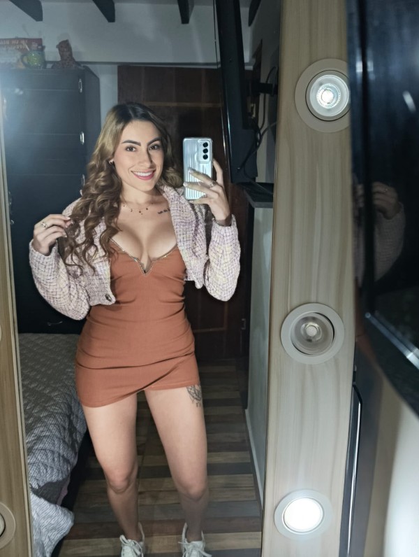 EN PLAYA GANDIA DISPUESTA SERE TU MEJOR PLACER
