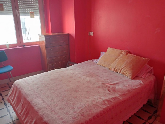 Hay disponibilidad de habitación en Girona y Figue