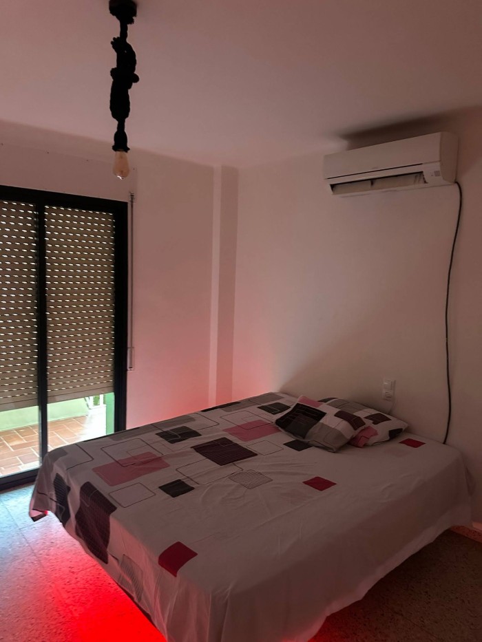 Hay disponibilidad de habitación en Girona y Figue