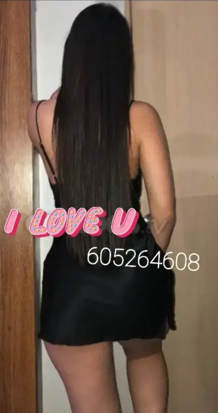 GUAPA LATINA MASAJES RELAJANTES BESOS CON LENGUA