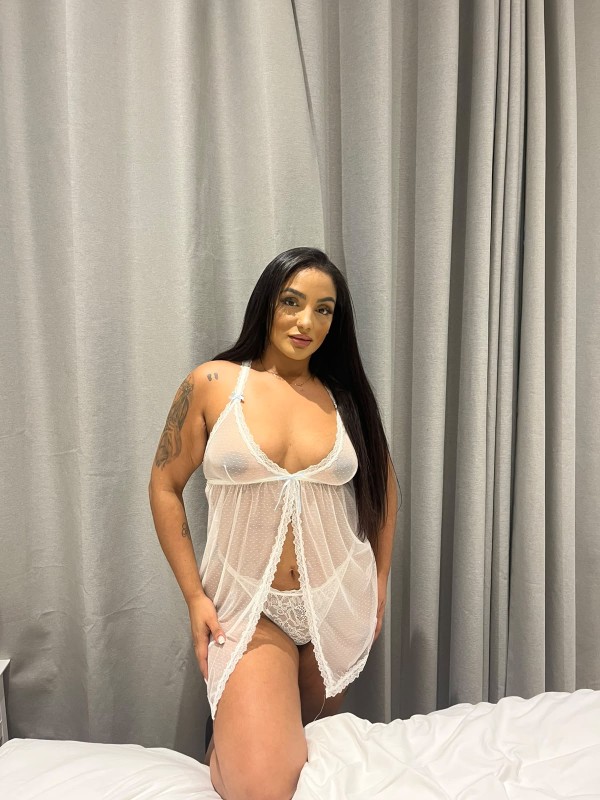 MORENA MORBOSA, DIVINA Y CON CUERPAZO