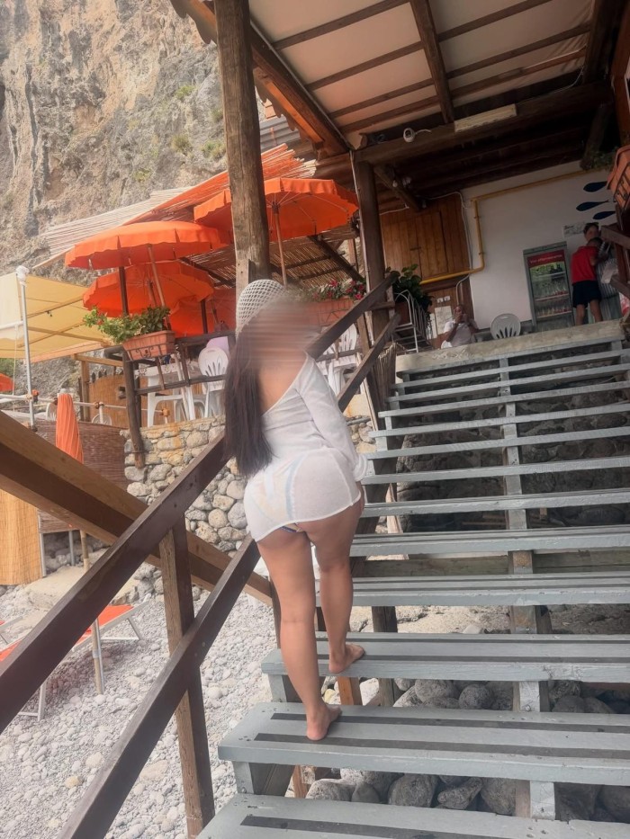 Karlita prinz INOLVIDABLE LATINA! FOTOS REALES 24H
