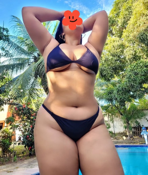 Brasileña fogosa fiestera foto real recibo sola