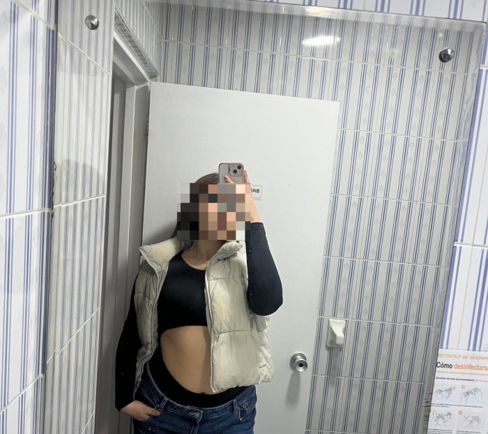 SARA COLOMBIANA MUY TIERNA
