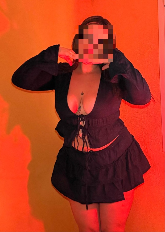 SARA COLOMBIANA MUY TIERNA