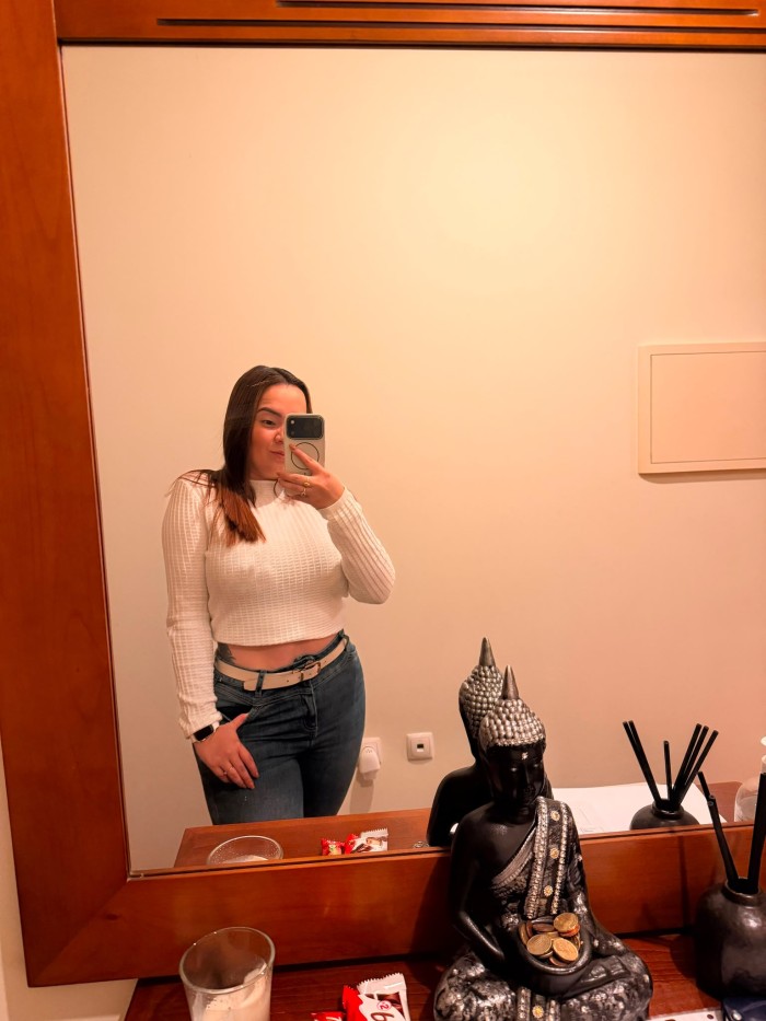 SENSUAL ARDIENTE COMPLACIENTE DESEOSA DE SEXO