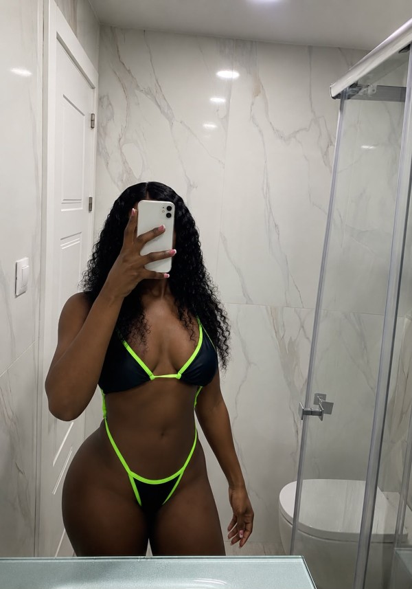 Andrea chica cariñosa y deportista