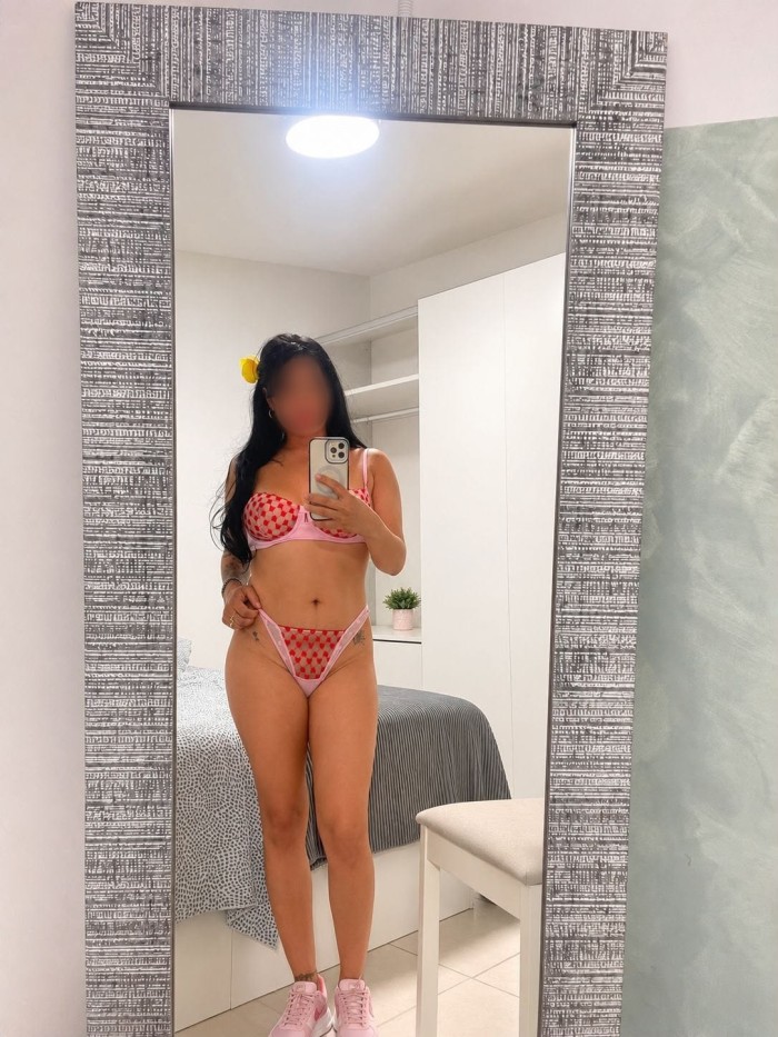 SENSUAL Y RICA FOLLAME MUY INTENSO ESTOY MOJADITA