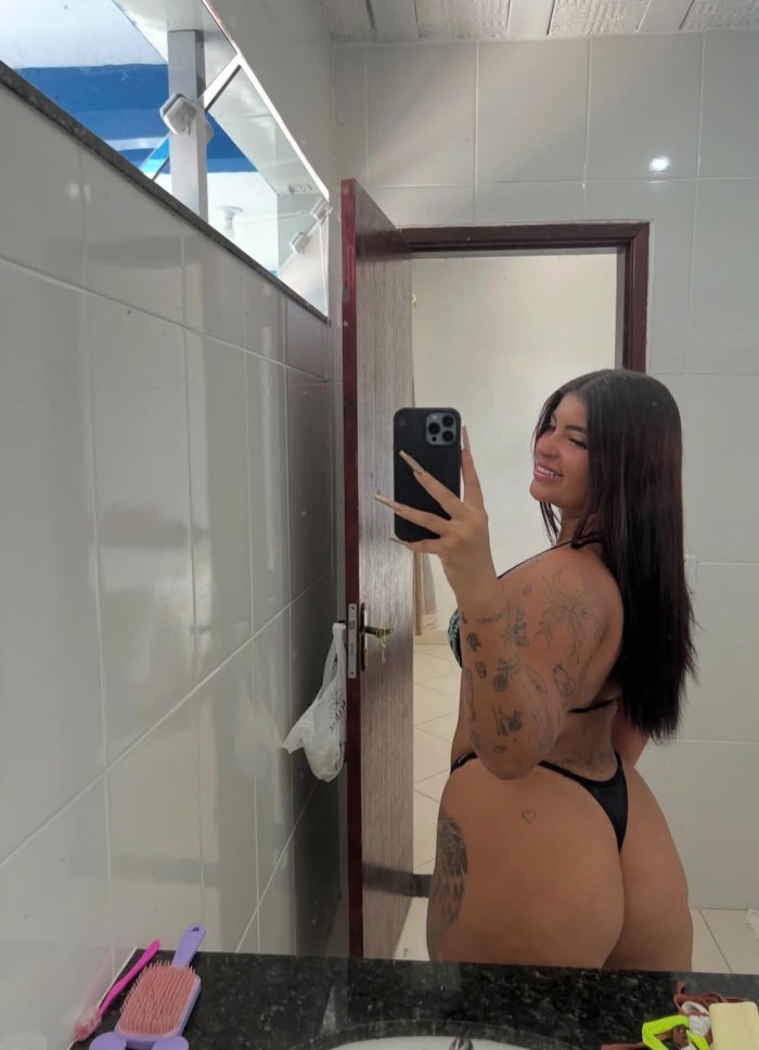 Joven sexy hot descomplicada