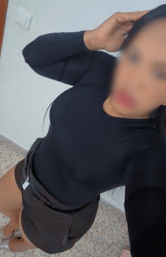 ARDIENTE CACHONDA DISPUESTA PARA SATISFACERTE