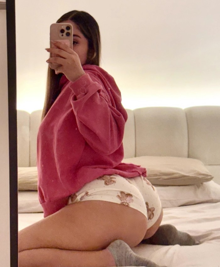 Quiero saborearte todo ..besos