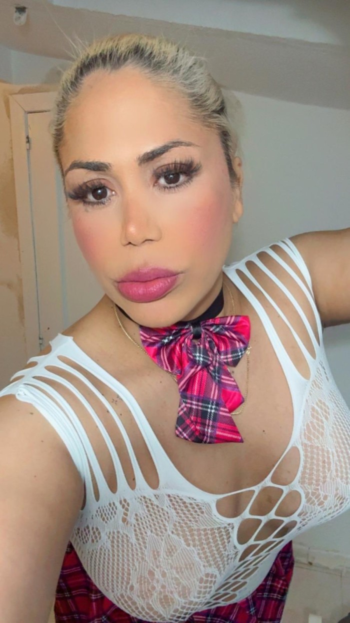 BOMBA DE SEXO FIESTA ARDIENTE TRANS DOMINANTE