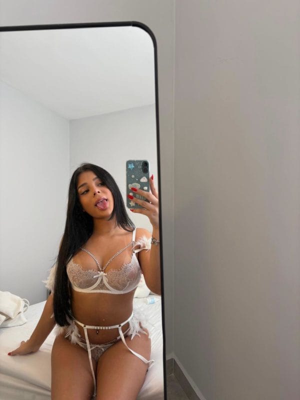 Jovencita wapa recien llegada