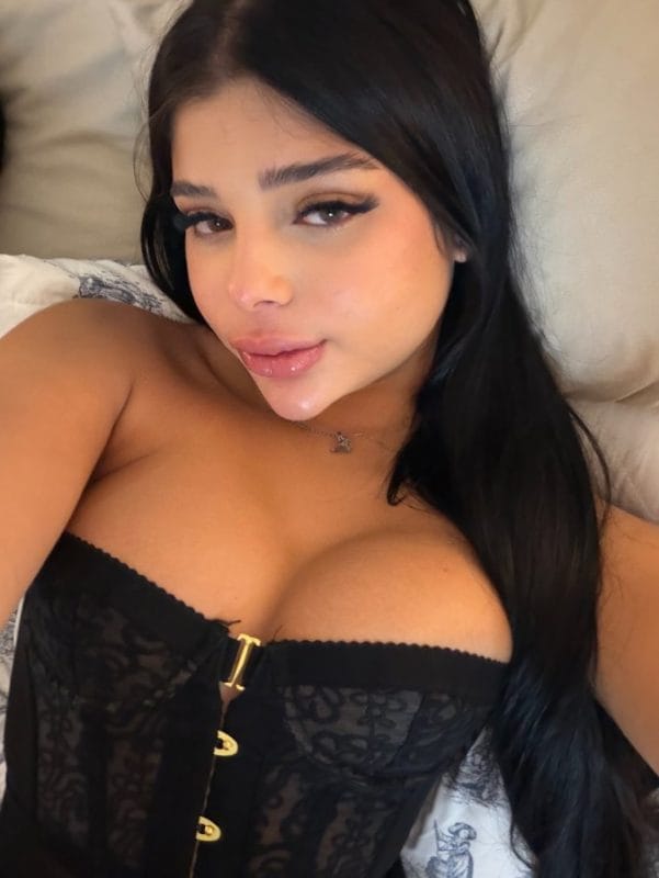 Jovencita wapa recien llegada
