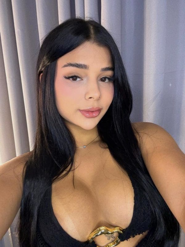 Jovencita wapa recien llegada